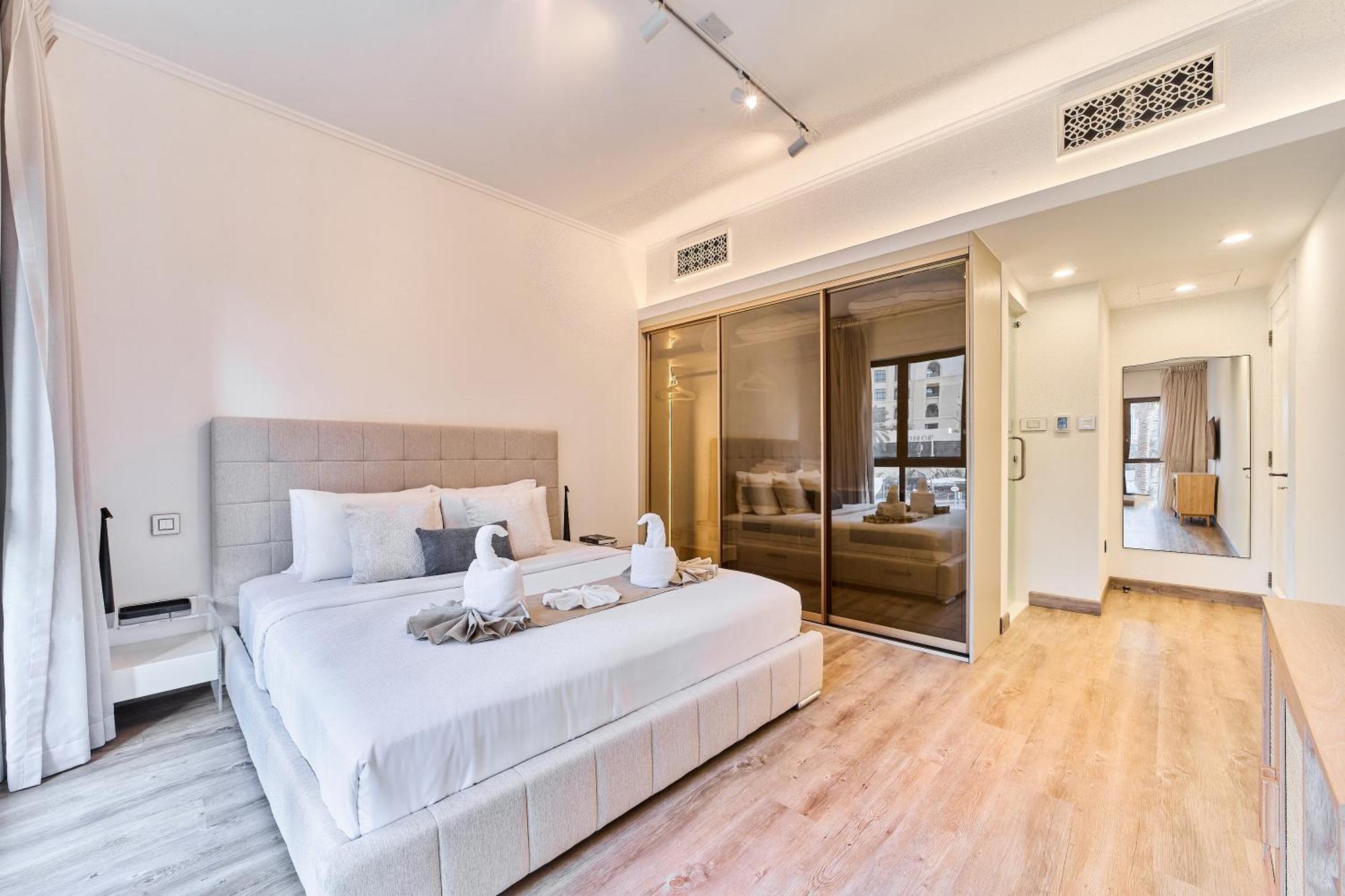 Apartment Luxury 1br In Zaafran With Stunning Burj Khalifa View *