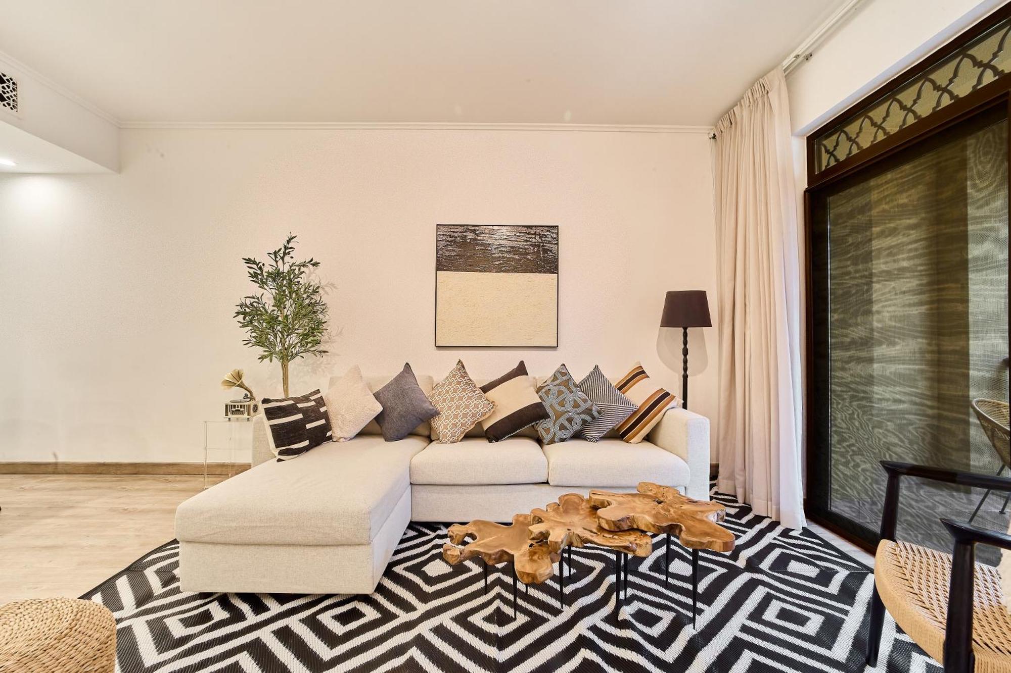 Luxury 1br In Zaafran With Stunning Burj Khalifa View Dubai