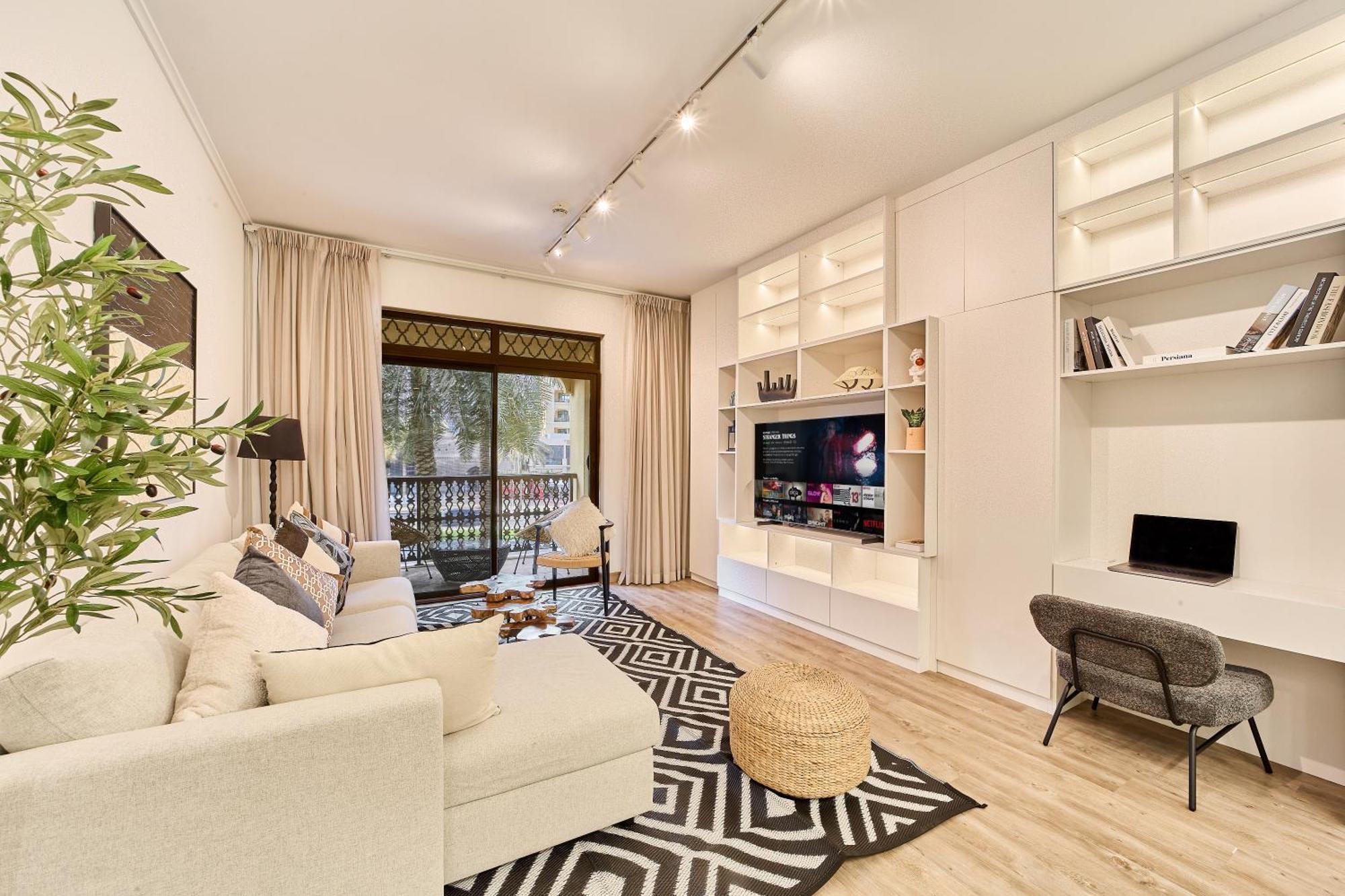 Apartment Luxury 1br In Zaafran With Stunning Burj Khalifa View